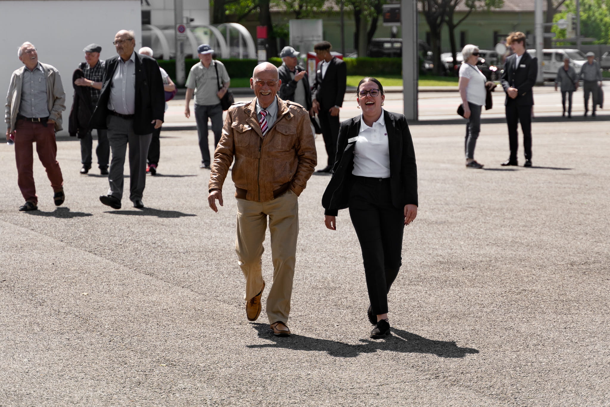 Eintreffen der Aktionärinnen und Aktionäre bei der BEKB-Generalversammlung.